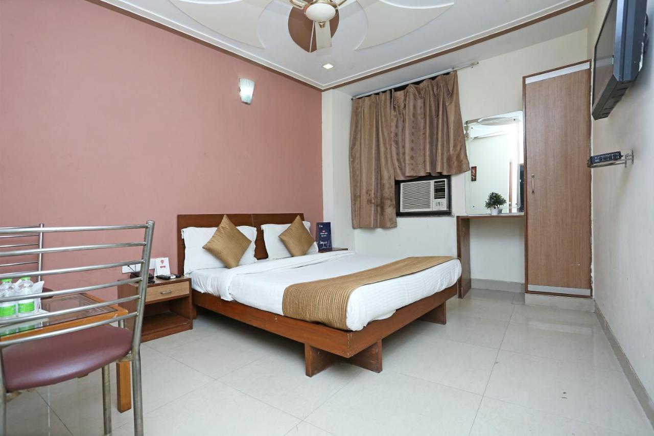 Airport Hotel Ambrosia Ню Делхи Екстериор снимка
