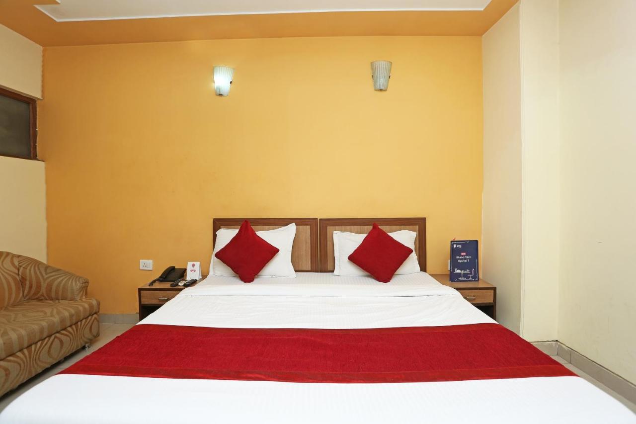 Airport Hotel Ambrosia Ню Делхи Екстериор снимка