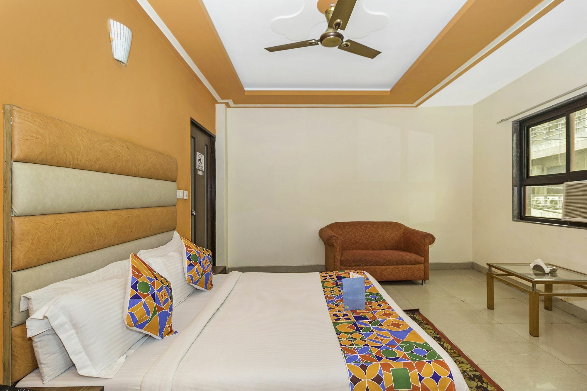 Airport Hotel Ambrosia Ню Делхи Екстериор снимка