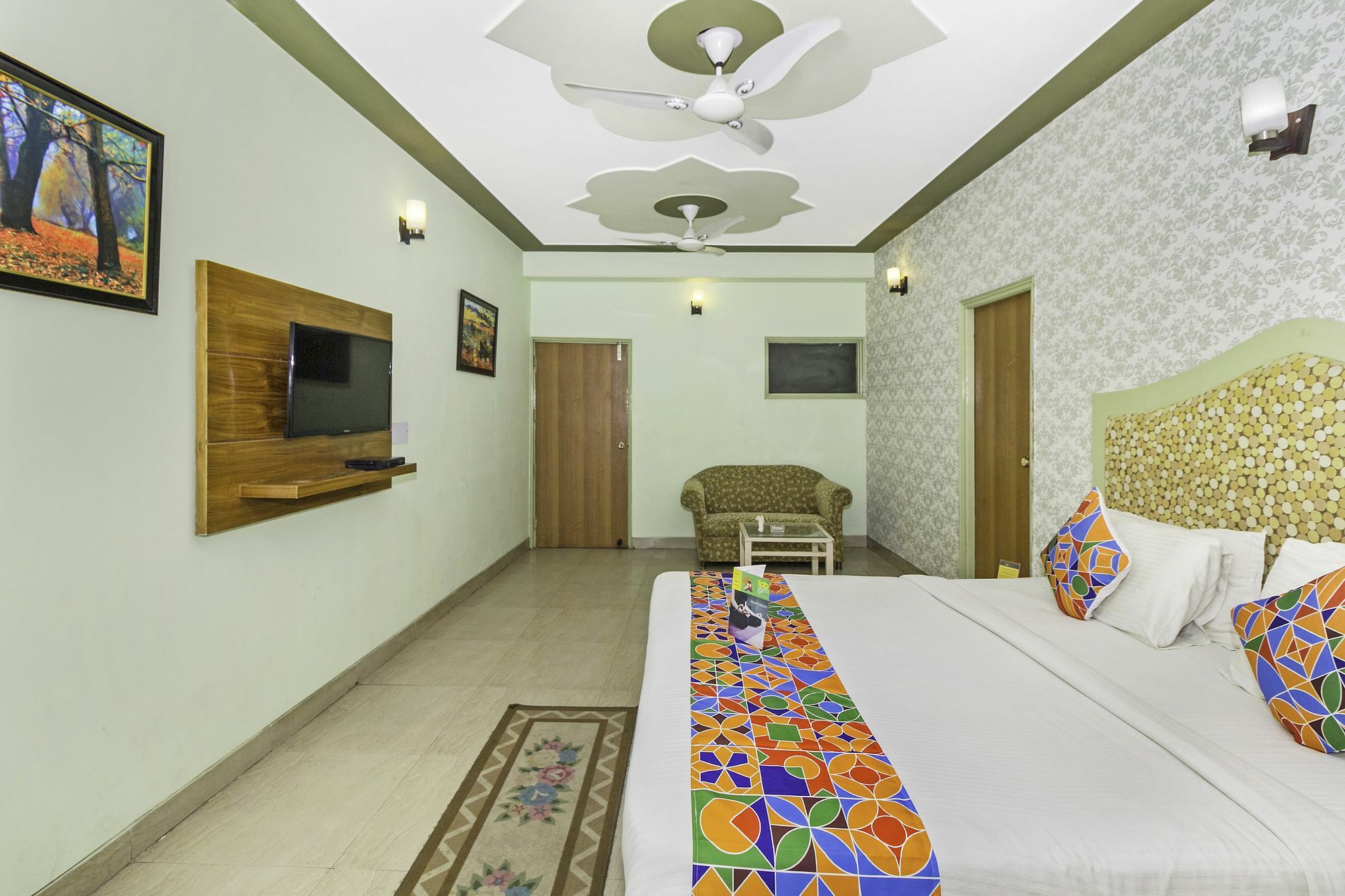 Airport Hotel Ambrosia Ню Делхи Екстериор снимка